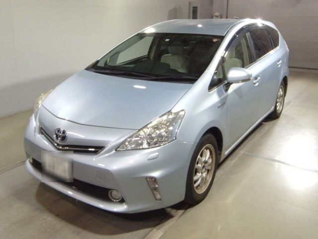 3 Toyota Prius alpha ZVW40W 2014 г. (TAA Tohoku)